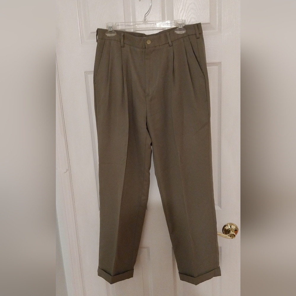 Van Heusen Men's Khaki Dress Pants